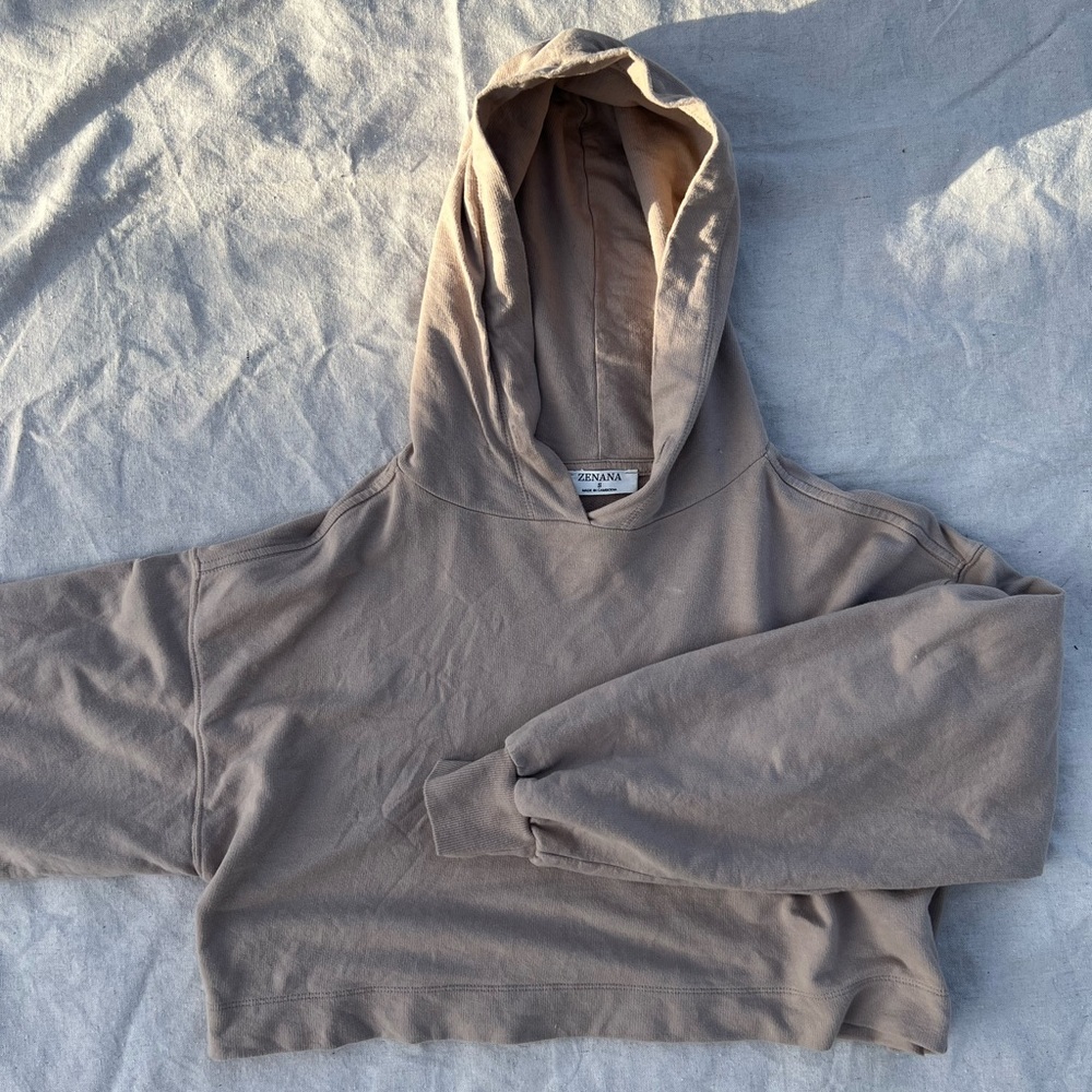 Cropped hoodie